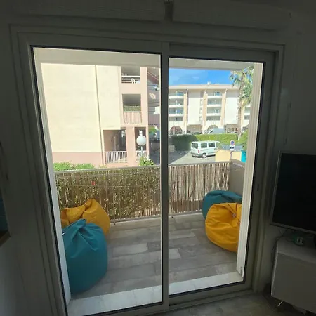 Apartment Appt 4 Personnes A 100m Frejus